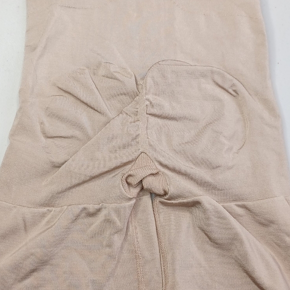 Spanx Slim Cognito Shaper Short Shapewear - Picture 5 of 8